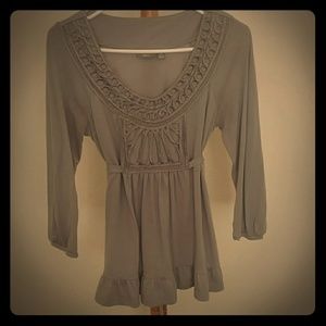 **MARKDOWN** Cute comfy top-beautiful front detail